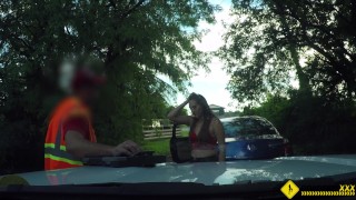 Roadside - latina girl gets fucked in the woods