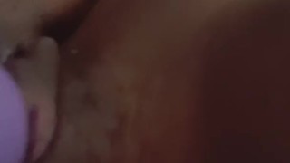First Amateur Video: BBW plays with clit