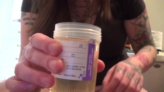 Young Elle Pisses In A Cup, Smells It, & Then Dumps It On Her Ass