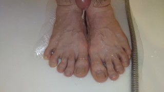 cum on foot
