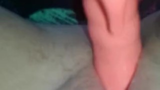 Pretty pussy cums hard