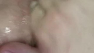 Making my fat pussy squirt and water for you.... cumming hard