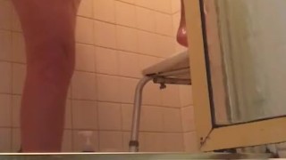 Brittany Simpson shaves Pussy