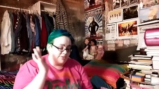 The Book Bitch -- I Hate Myselfie Review [Mirror]