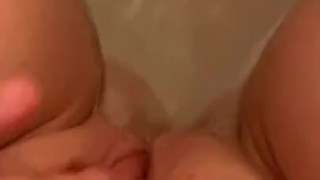 Bath time pussy play