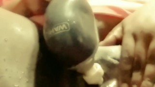 BBW PUSSY SQUIRTS HARD