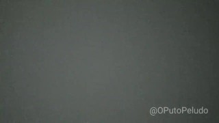 Consolo, punheta e esporrada na câmera POV