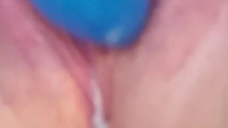 Playing with my pussy until I squirt