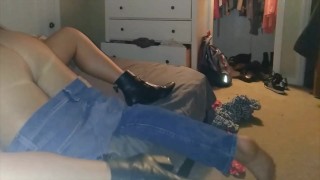 Horny Tinder MILF pulls up her skirt for pounding after partying all night