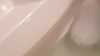 Pissing in the tub