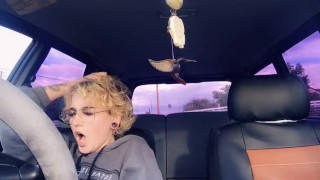 desperate loud pulls over to make herself cum
