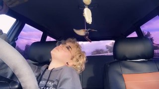 desperate loud pulls over to make herself cum
