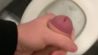 Abspritzen in der Arbeit