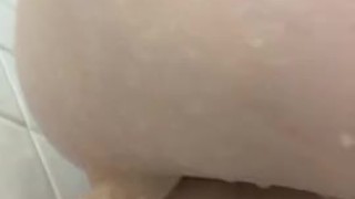Quick shower fuck