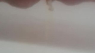 CloseUp my pussy pissing