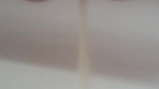 CloseUp my pussy pissing