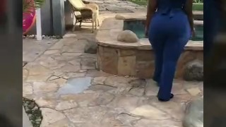 Cherokee D'AZZ Walking (Candid)