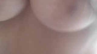 Mis tetas....muy bobs