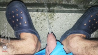 Fuck, how cool to piss on the public on the veranda of Italian hotel