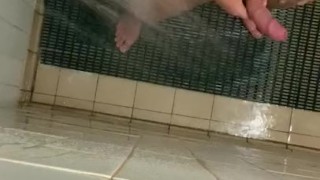 Straight guy wanking in spa showers!