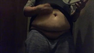 pussy flash walking through the house