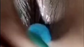 How to properly eat popsicle.