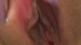 FINGERING MYSELF UNTIL I SQUIRT