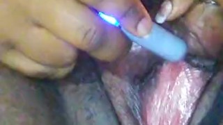 Clit jumping and squirming as i try to squirt