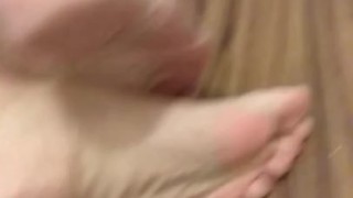 Pretty feet on a pretty girl