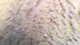 Satisfying Pube Pluck