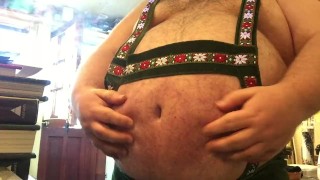 laderhosen? costume test clip