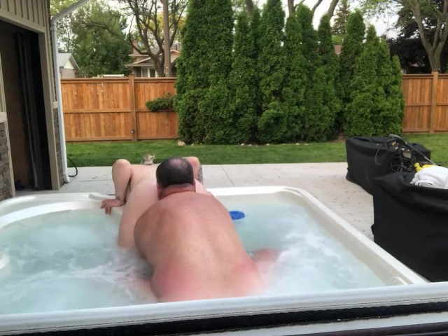 Nudist Hot Tub Videos - Girl Gets Best Oral Sex From Dad's Best Friend in Hot Tub - Free Porn Videos  - YouPorn