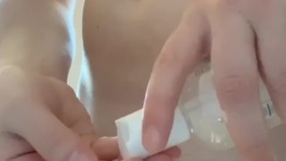 Ich teste meinen neuen Penisring und spritze viel ab