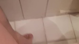 Jerkoff and a good quick cumshot