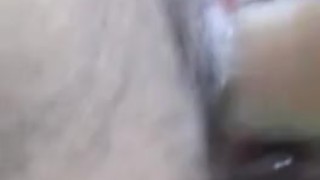 una rica masturbada en casa