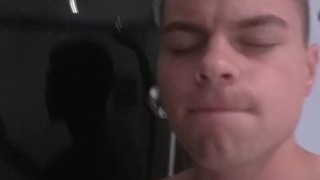 HUNK STR8 CUM UNDER SHOWER