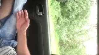 Позирование Selfsuck перед прохожими