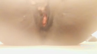Rubbing my pussy til I squirt