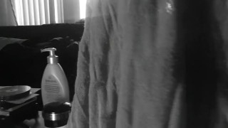 SSBBW Juiccy Squirts On Herself