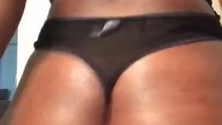 TWERKING FAT ASS