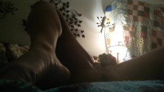 Need daddy's big cock to squirt on 
