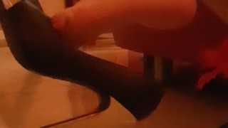 Mistress Susanna Guerriero Video piedi scarpe