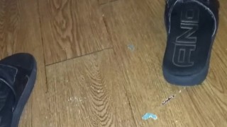 Cum suck on my toes
