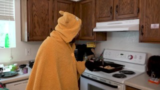 eating a pizza roll without burning my mouth