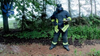 Firefighter pup - quick pressure release
