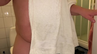 Squirting.My Brothers wife let me fuck her in the toilet, her pussy is wet.