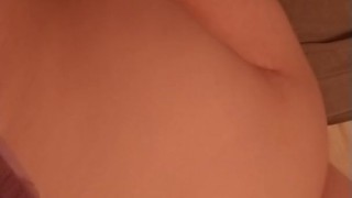 Wife jiggles her ass while studying