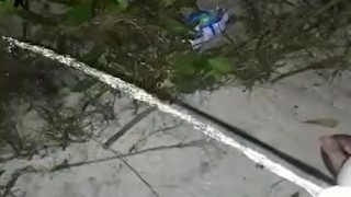 Outdoor pee