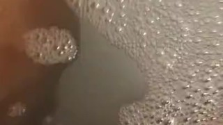 Ebony bbw feet and pussy in bath tub