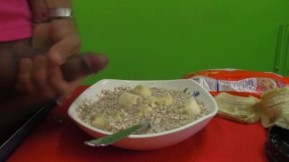 Preparing The Most Nutritious Breakfast For a Hot Sportsman